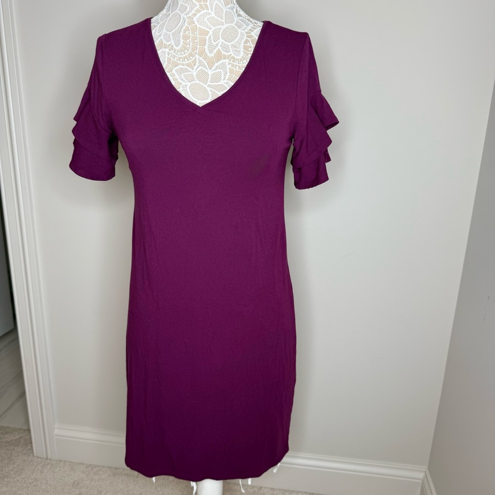 White House Black Market V-Neck Stretch Short Ruffled Flounce Sleeve Dress Plum